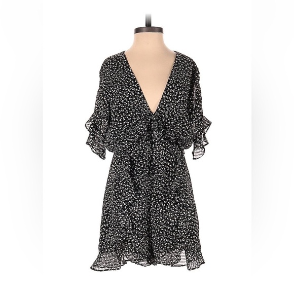 Storia | Floral Ruffle Romper - Picture 1 of 7